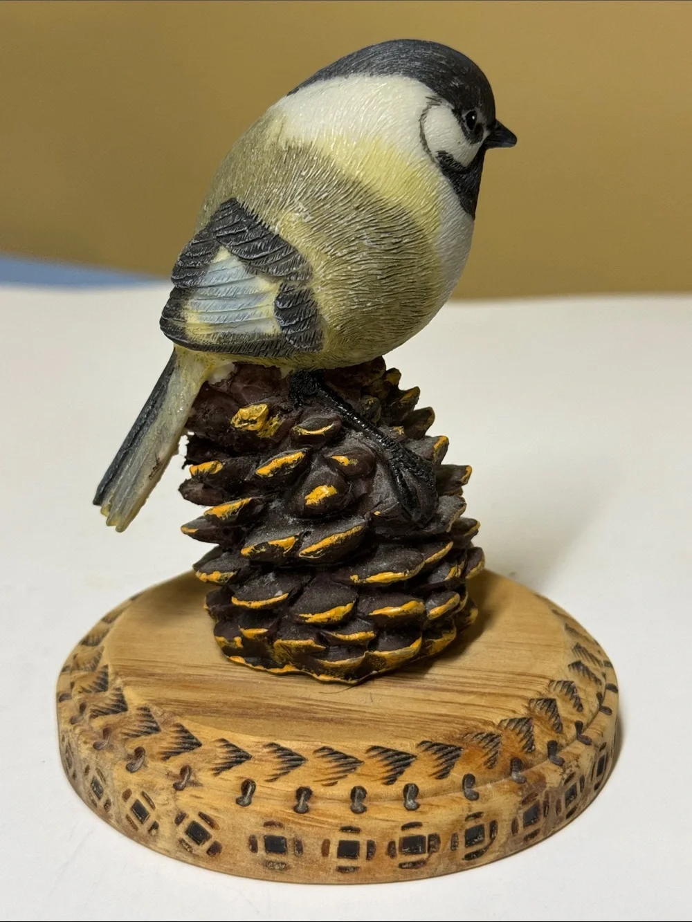 Carved Bird on Wood Platform Black-Capped Chickadee/Bird Signed Kenny Graves 5”